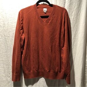 Gap Mens pullover v neck all cotton medium weight sweater terracotta color L